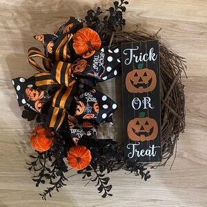 Halloween Trick or Treat Wreath with Orange Pumpkins